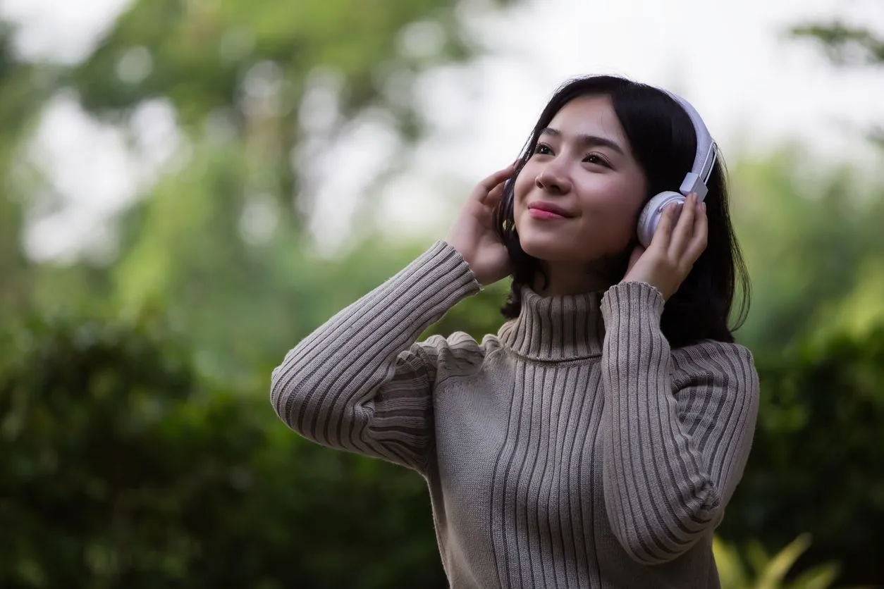 Rahasia Mood Booster Alami di Tengah Rutinitas Padat