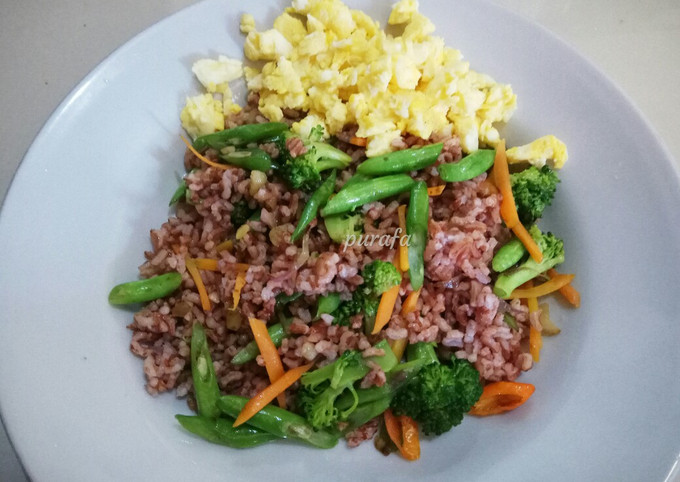 Resep Nasi Merah Tumis Sayuran
